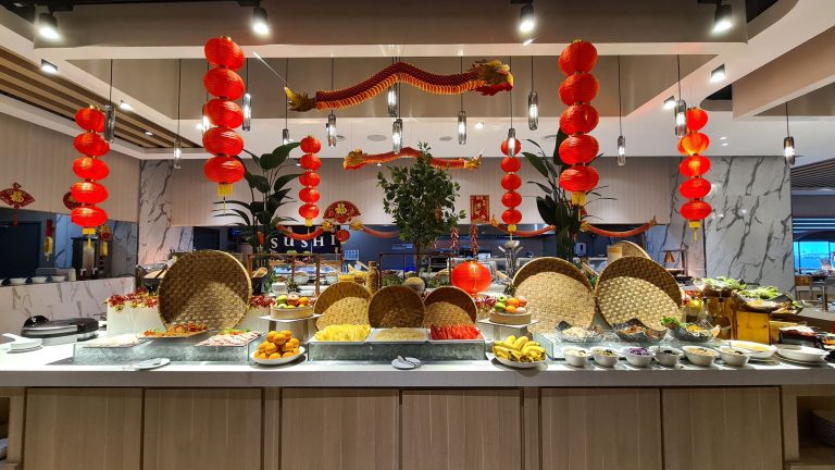 St. Giles Southkey’s Dragon’s Fortune Feast is the Perfect Fit for a Reunion