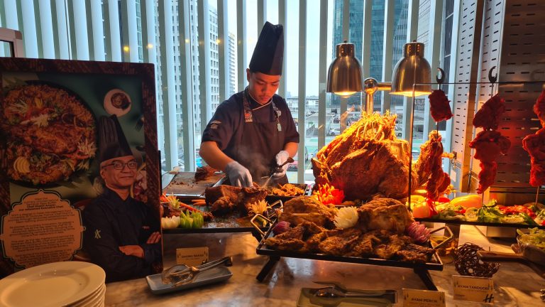 Golden Touch for a Golden Taste in Semarak Rasa Buffet