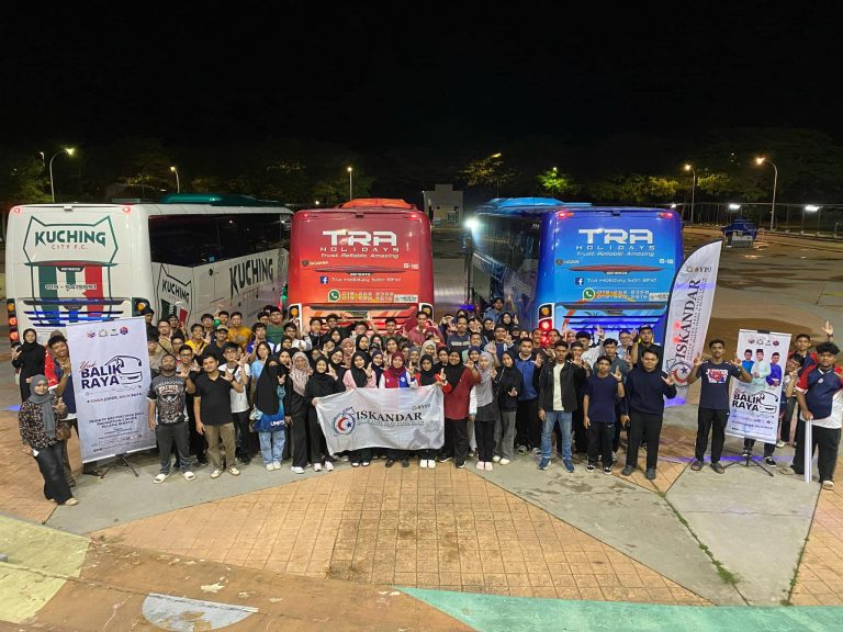 Yok Balik Raya: Johor Utilises 30 Buses for Tertiary Students to Return Home