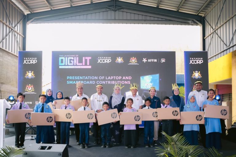 Yayasan JCorp Launches Digital Literacy Education Programme to Empower Rural and B40 Student from Low-Enrolment Schools