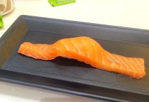 All That is Upbeat at Genki Sushi Johor Launch Salmon Belly Dai Man Zoku, or ‘maximum satisfaction’, is a sort of sushi with an XXL size of protein, in this case, the generous salmon slice! More photos in The Iskandarian's Facebook