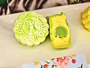 Éclat de Lune’s Pandan Cheesecake Snow skin Mooncake