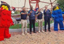 LEGOLAND Malaysia Brings Johor’s Football Pride to Life with New MINILAND Sultan Ibrahim Stadium From L to R: Darhim Dali Hashim, Group Chief Executive Officer, Destination Resorts and Hotels (DRH), P.Pannir Selvam, Chairman of the State Committee for National Unity, Heritage and Culture, CS Lim, Vice President of LEGOLAND Malaysia Resort and Alistair Edwards, Chief Operating Officer, of Johor Darul Ta'zim FC (JDT)