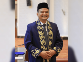 Datuk Zahari Sarip as Speaker for the 16th Johor State Legislative Assembly-Image credits Zahari Sarip Facebook page